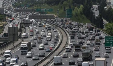 İstanbul’da akşam saatlerinde trafikte yoğunluk yaşanıyor