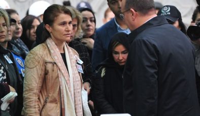 Kadını eşinden kurtarmak isterken şehit düşen polis için tören