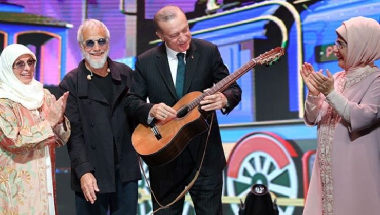 Yusuf İslam, konserini izleyen Erdoğan’a gitar armağan etti