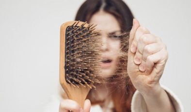 Uzmanı uyardı: ‘Stres saç dökülmesine neden oluyor’