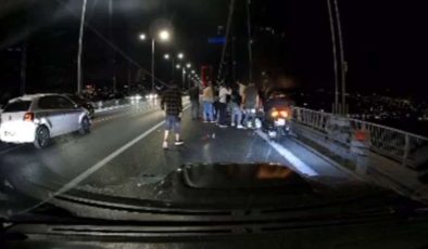 15 Temmuz Şehitler Köprüsü’nde motosikletli trafik polisine otomobil çarptı!