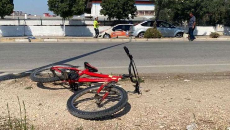 Adana’da feci kaza… Otomobilin çarptığı bisikletli çocuk yaşamını yitirdi