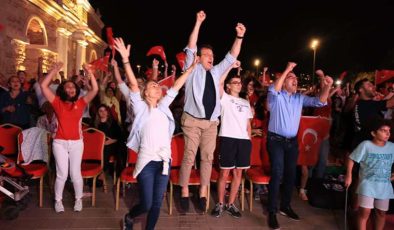 Filenin Sultanları Avrupa’nın en büyüğü: İstanbul’da Türk bayrakları ile şampiyonluk coşkusu!