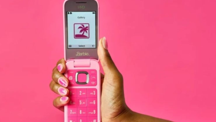 Barbie gençlerin telefon bağımlılığına çare olabilir mi?