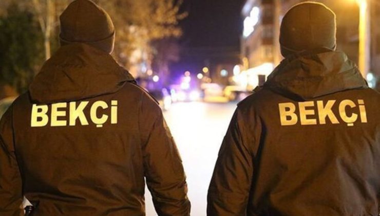 Bekçi, kendisini kolundan bıçaklayan 17 yaşındaki M.U’yu tabanca ile ayağından vurdu